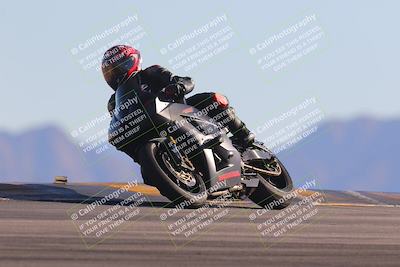 media/Nov-06-2023-Moto Forza (Mon) [[ce023d0744]]/3-Intermediate Group/Session 5 (Turn 9)/
